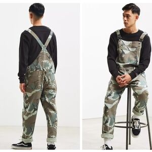 Urban Outfitters Unisex Faded Green Camouflage Cargo Overalls Sz S
